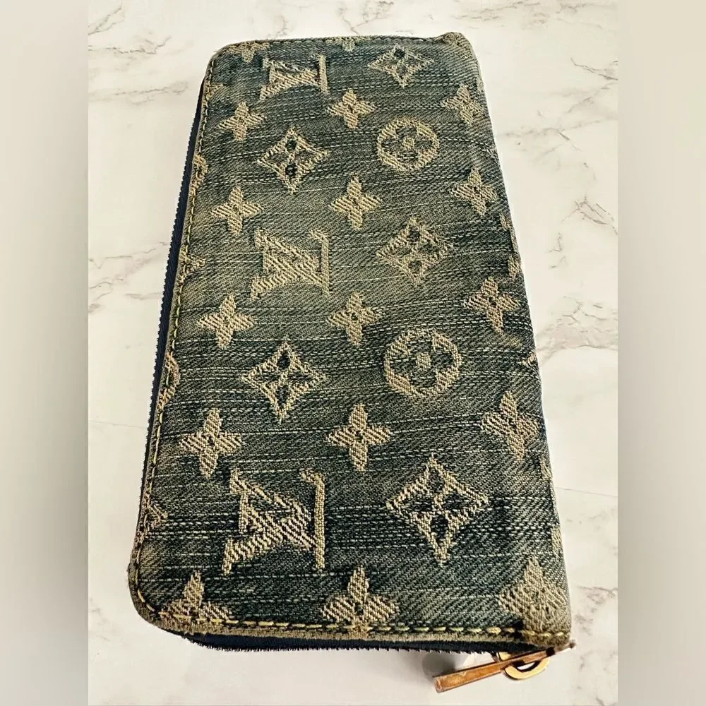 🌺RARE🌺 LOUIS VUITTON Monogram Denim Zippy Long Wallet Blue